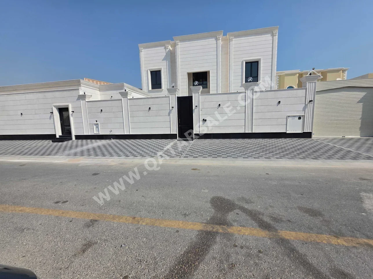 سكن عائلي - نصف مفروشة - الظعاين - أم قرن - 7 غرف نوم