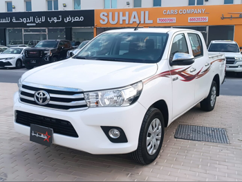 Toyota  Hilux  2022  Automatic  74,000 Km  4 Cylinder  Rear Wheel Drive (RWD)  Pick Up  White