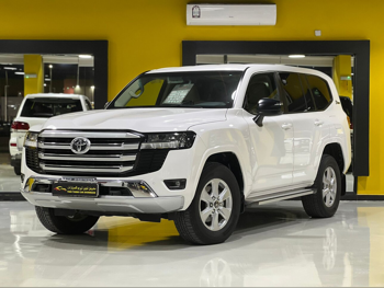 Toyota  Land Cruiser  GX  2022  Automatic  50,000 Km  6 Cylinder  Four Wheel Drive (4WD)  SUV  White