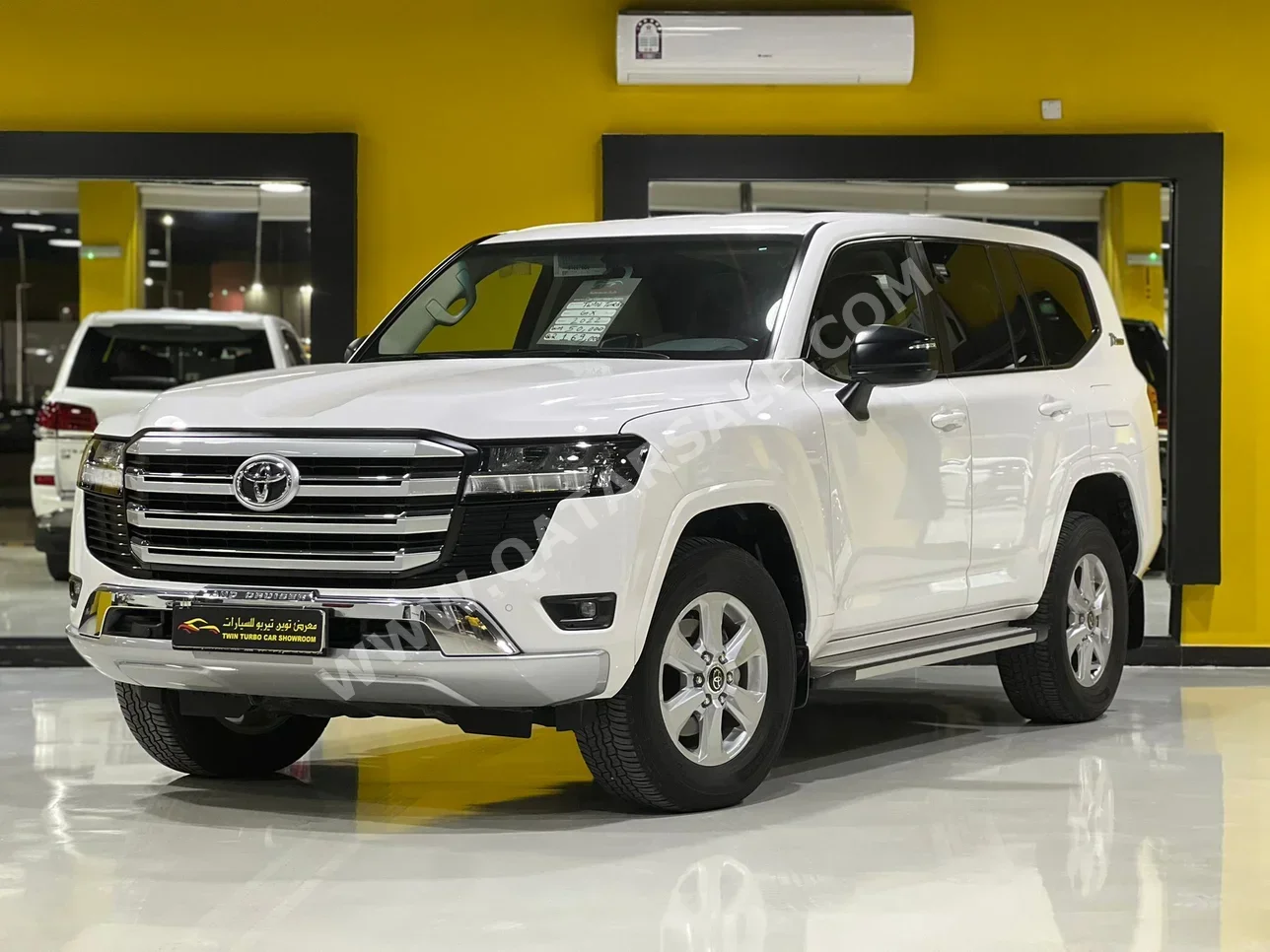 Toyota  Land Cruiser  GX  2022  Automatic  50,000 Km  6 Cylinder  Four Wheel Drive (4WD)  SUV  White