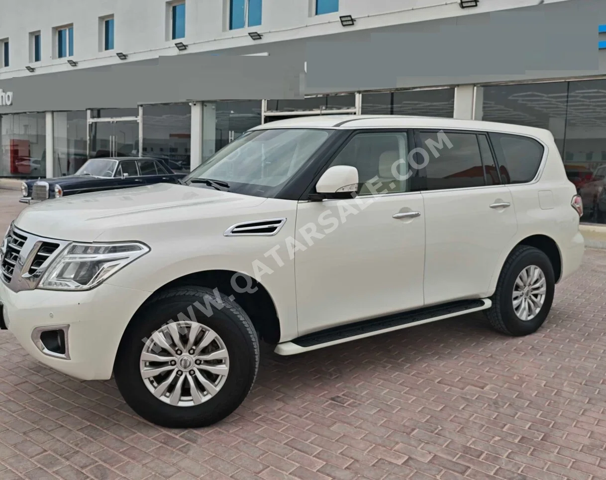 Nissan  Patrol  SE  2018  Automatic  196,000 Km  6 Cylinder  Four Wheel Drive (4WD)  SUV  White