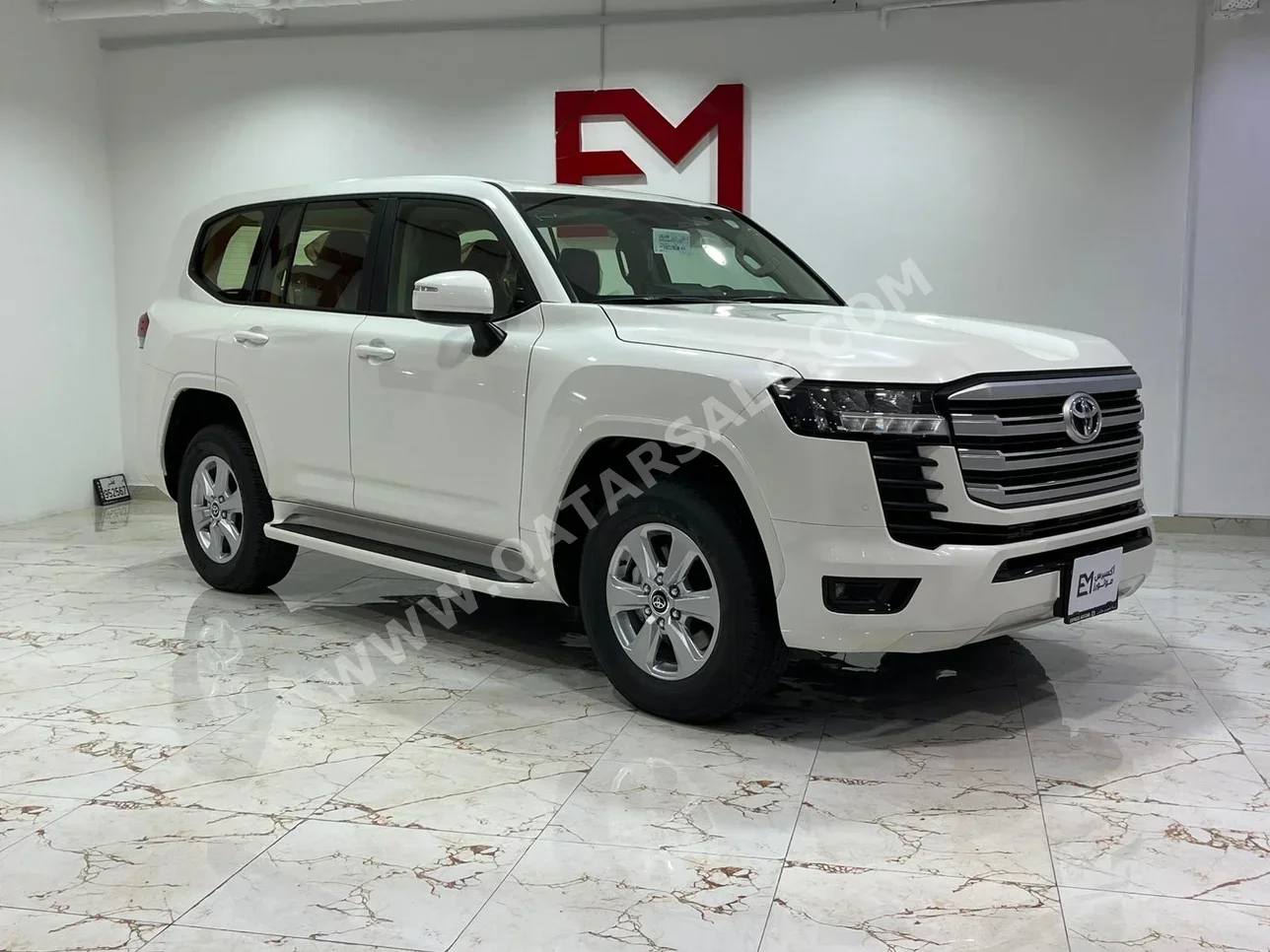 تويوتا  لاند كروزر  جي اكس ار توين توربو  2026  اوتوماتيك  0 كم  6 سلندر  دفع رباعي  اس يو في  أبيض  تحت الضمان