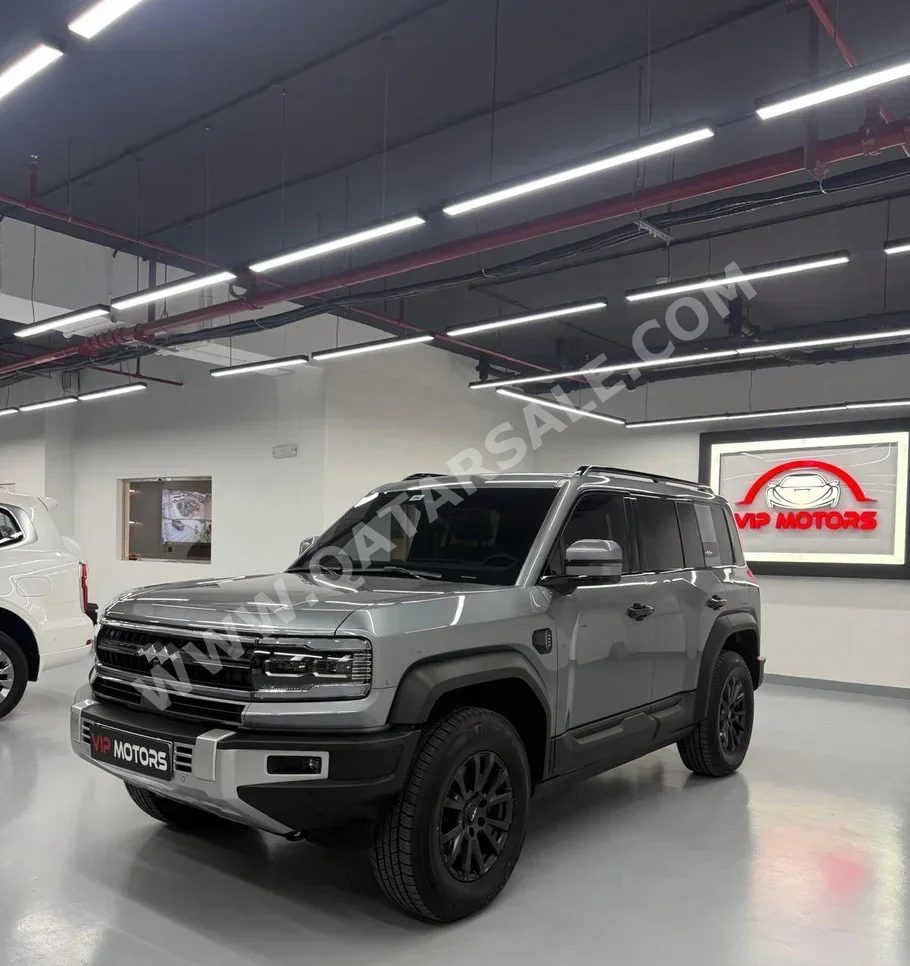 BYD  Leopard 5  Ultra 5  2025  Automatic  34,000 Km  4 Cylinder  Four Wheel Drive (4WD)  SUV  Gray  With Warranty