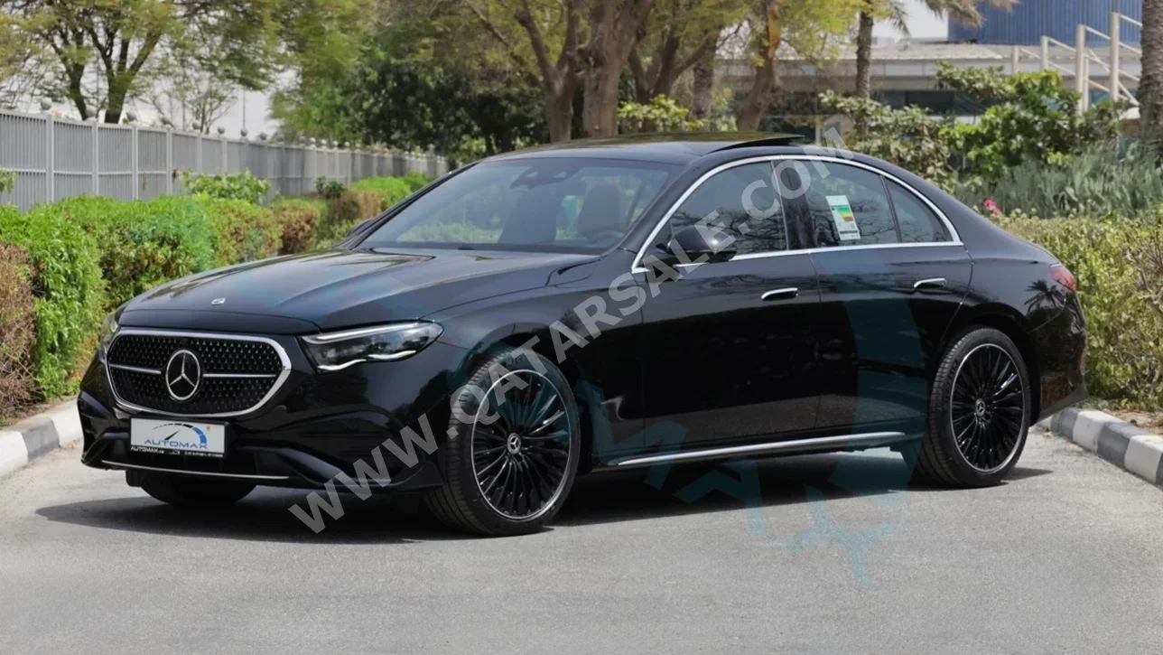 مرسيدس - بنز  اي - كلاس  300 AMG  2026  اوتوماتيك  0 كم  4 سلندر  دفع خلفي  سيدان  أسود  تحت الضمان