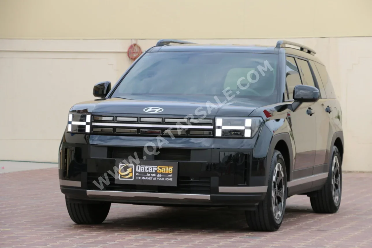 Hyundai  Santa Fe  2025  Automatic  20,000 Km  4 Cylinder  Front Wheel Drive (FWD)  SUV  Black  With Warranty