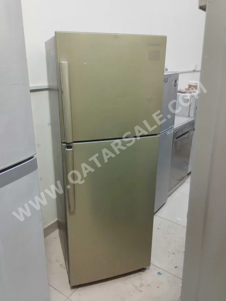 Samsung Top Freezer Refrigerator - Gray