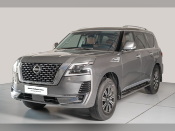 Nissan  Patrol  SE Titanium  2023  Automatic  40,681 Km  6 Cylinder  Four Wheel Drive (4WD)  SUV  Gray  With Warranty