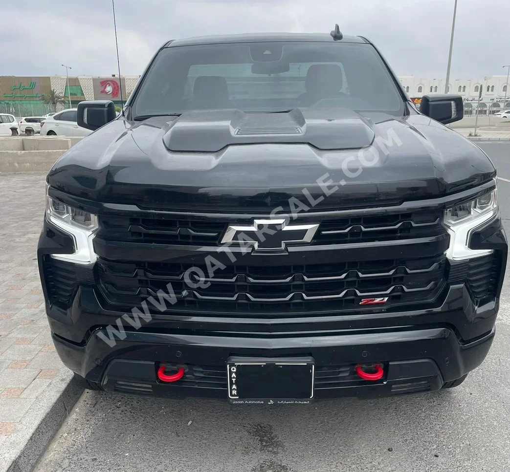 شفروليه  سلفرادو  تريل بووز  2024  اوتوماتيك  33,000 كم  8 سلندر  دفع رباعي  بيكب  أسود  تحت الضمان