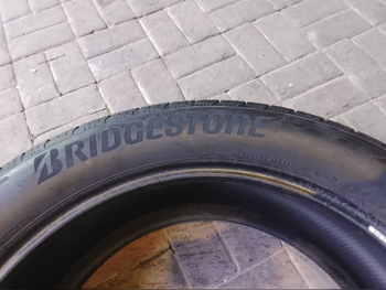 Tire & Rims Bridgeston Made in Japan /  4 Seasons  22"