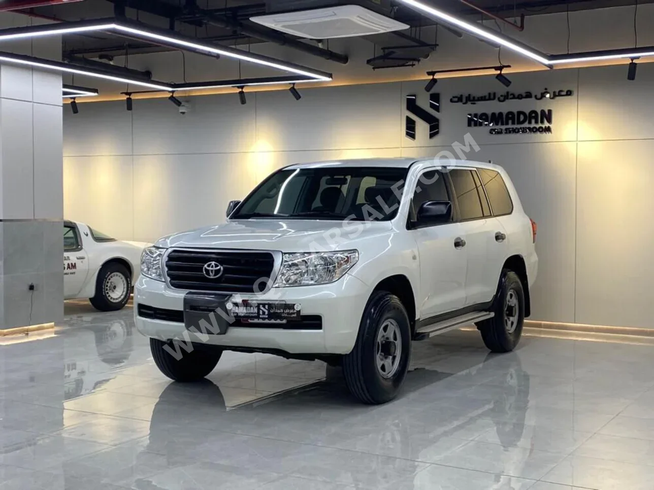 تويوتا لاند كروزر جي 2011 اوتوماتيك 376,000 كم 6 سلندر دفع رباعي اس يو في أبيض