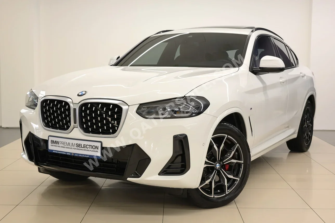 بي ام دبليو  الفئة - اكس  اكس4 30اي  2022  اوتوماتيك  63,000 كم  4 سلندر  دفع رباعي  اس يو في  أبيض  تحت الضمان
