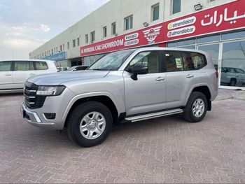 تويوتا  لاند كروزر  جي اكس  2026  اوتوماتيك  0 كم  6 سلندر  دفع رباعي  اس يو في  فضي  تحت الضمان