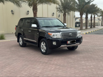 Toyota  Land Cruiser  VXR  2012  Automatic  240,000 Km  8 Cylinder  Four Wheel Drive (4WD)  SUV  Black