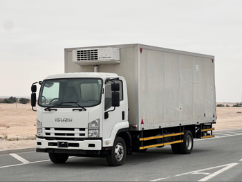 اسوزو  فياكروس  2019  عادي  54,400 كم  4 سلندر  دفع رباعي  فان \ باص  أبيض  تحت الضمان