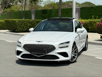 جينيسيس  جي 70  2024  اوتوماتيك  40,000 كم  4 سلندر  دفع خلفي  سيدان  أبيض  تحت الضمان