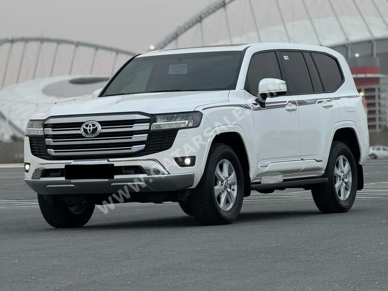 تويوتا  لاند كروزر  جي اكس ار  2025  اوتوماتيك  0 كم  6 سلندر  دفع رباعي  اس يو في  أبيض  تحت الضمان