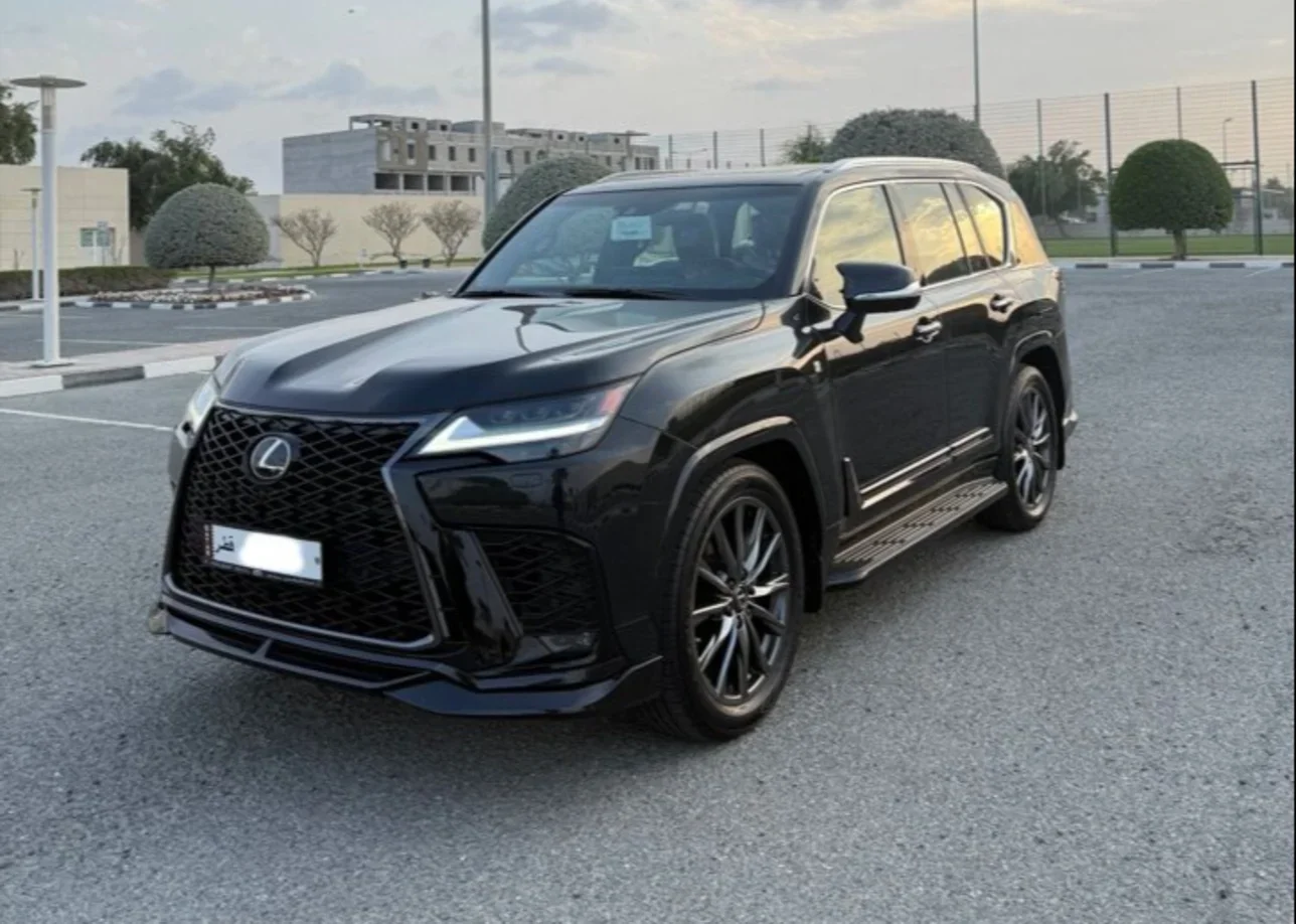 Lexus  LX  600 F Sport  2023  Automatic  15,000 Km  6 Cylinder  All Wheel Drive (AWD)  Sedan  Black  With Warranty