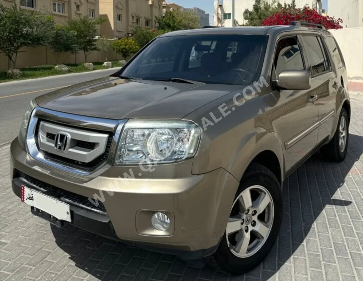 Honda  Pilot  2011  Automatic  298,000 Km  6 Cylinder  Four Wheel Drive (4WD)  SUV  Gold