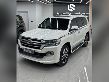 تويوتا  لاند كروزر  جي اكس ار - غراند تورينغ  2019  اوتوماتيك  203,000 كم  8 سلندر  دفع رباعي  اس يو في  أبيض لؤلؤي