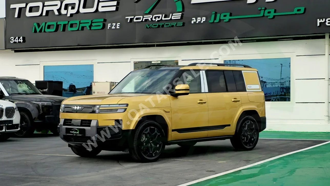 BYD  Leopard 7  Ultra  2025  Automatic  0 Km  4 Cylinder  All Wheel Drive (AWD)  SUV  Gold