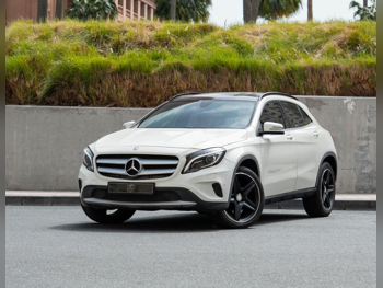 Mercedes-Benz  GLA  45  2017  Automatic  72,000 Km  3 Cylinder  All Wheel Drive (AWD)  SUV  White  With Warranty