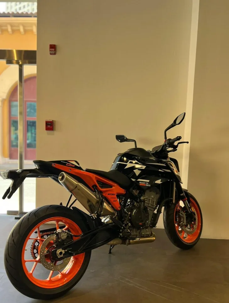 KTM  Duke 890 GP -  2023 - Color Black -  Warranty