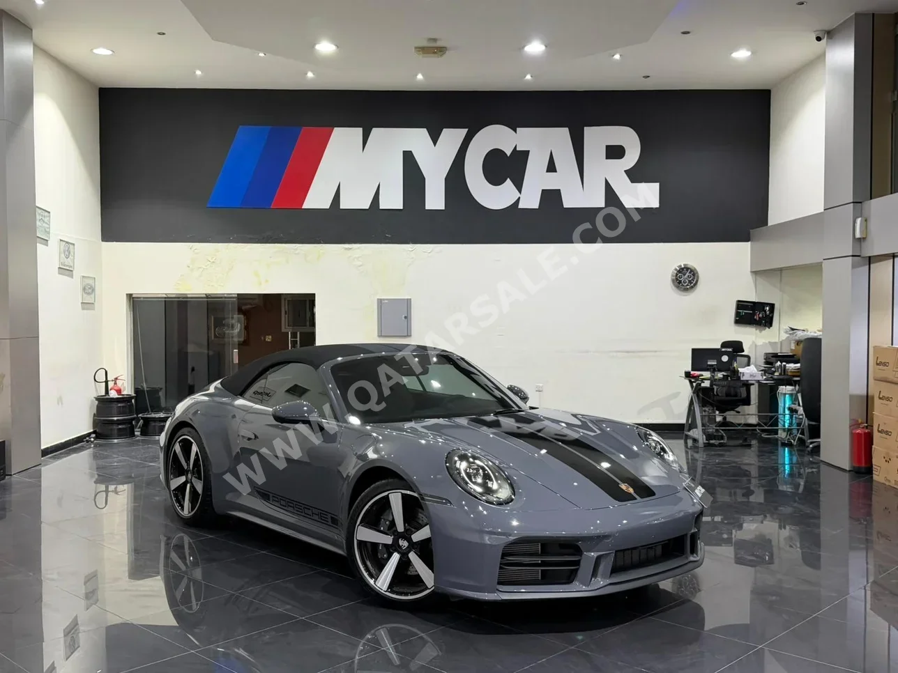 Porsche  911  Carrera  2025  Automatic  4,000 Km  6 Cylinder  Rear Wheel Drive (RWD)  Convertible  Gray  With Warranty