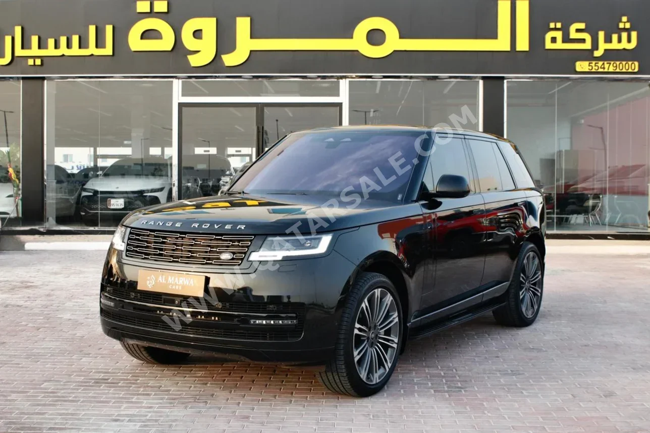 لاند روفر  رنج روفر  فوج اتش اس اي  2023  اوتوماتيك  43,000 كم  8 سلندر  دفع رباعي  اس يو في  أسود  تحت الضمان