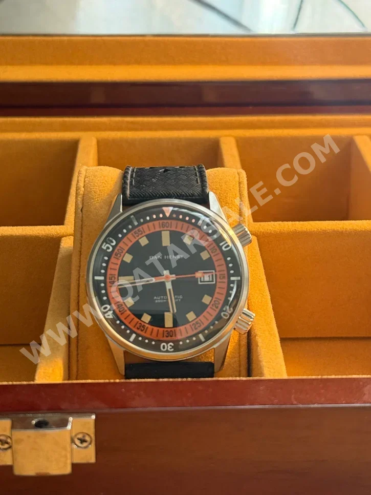 ساعات - ساعات ميكانيكية  - أسود  - ساعات رجالي