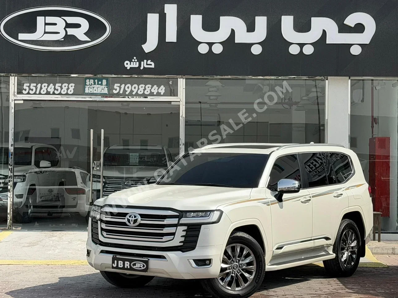 Toyota  Land Cruiser  VX  2022  Automatic  130,000 Km  6 Cylinder  Four Wheel Drive (4WD)  SUV  White