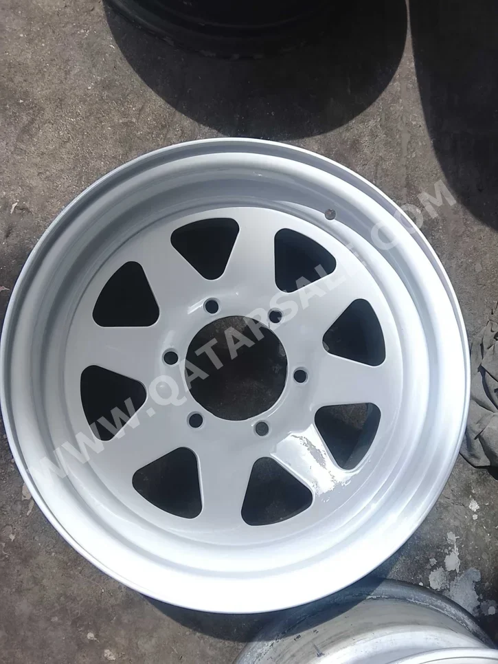 رنقات العجلات نيسان \  15 بوصة  4  6