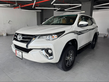Toyota  Fortuner  2019  Automatic  160,000 Km  6 Cylinder  Four Wheel Drive (4WD)  SUV  White