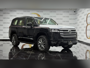 تويوتا  لاند كروزر  جي اكس ار  2026  اوتوماتيك  0 كم  6 سلندر  دفع رباعي  اس يو في  أسود  تحت الضمان