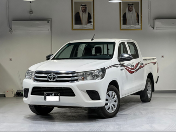 Toyota  Hilux  2020  Manual  238,000 Km  4 Cylinder  Rear Wheel Drive (RWD)  Pick Up  White
