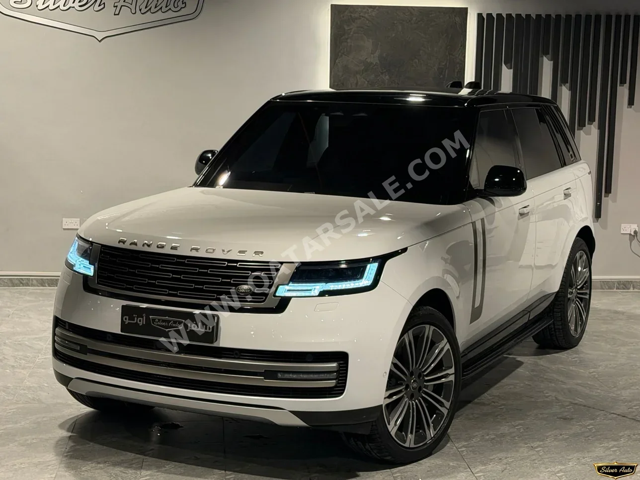 لاند روفر  رنج روفر  فوج اتش اس اي  2022  اوتوماتيك  111,000 كم  8 سلندر  دفع رباعي  اس يو في  أبيض  تحت الضمان