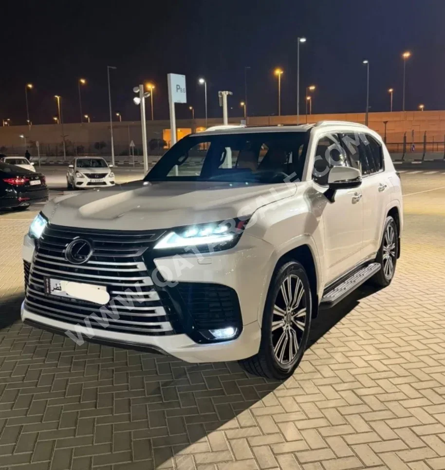 Lexus  LX  600 Luxury  2024  Automatic  86,000 Km  6 Cylinder  Four Wheel Drive (4WD)  SUV  White  With Warranty