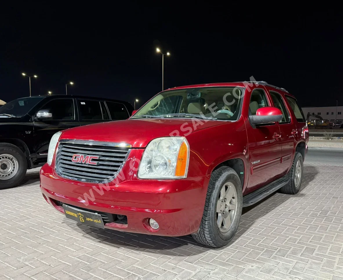 GMC  Yukon  SLE  2013  Automatic  249,000 Km  8 Cylinder  Rear Wheel Drive (RWD)  SUV  Red
