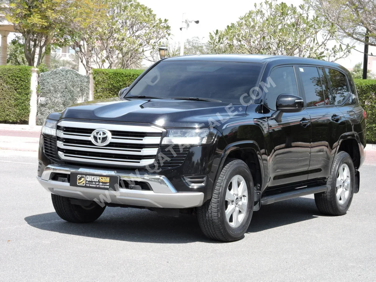 Toyota  Land Cruiser  GXR  2022  Automatic  93,000 Km  6 Cylinder  Four Wheel Drive (4WD)  SUV  Black