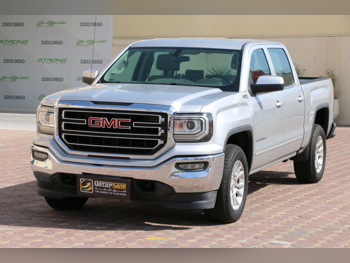 GMC  Sierra  1500  2018  Automatic  113,000 Km  8 Cylinder  Four Wheel Drive (4WD)  Pick Up  Silver