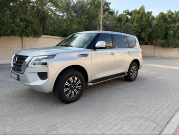 Nissan  Patrol  SE  2020  Automatic  69,000 Km  6 Cylinder  Four Wheel Drive (4WD)  SUV  Silver