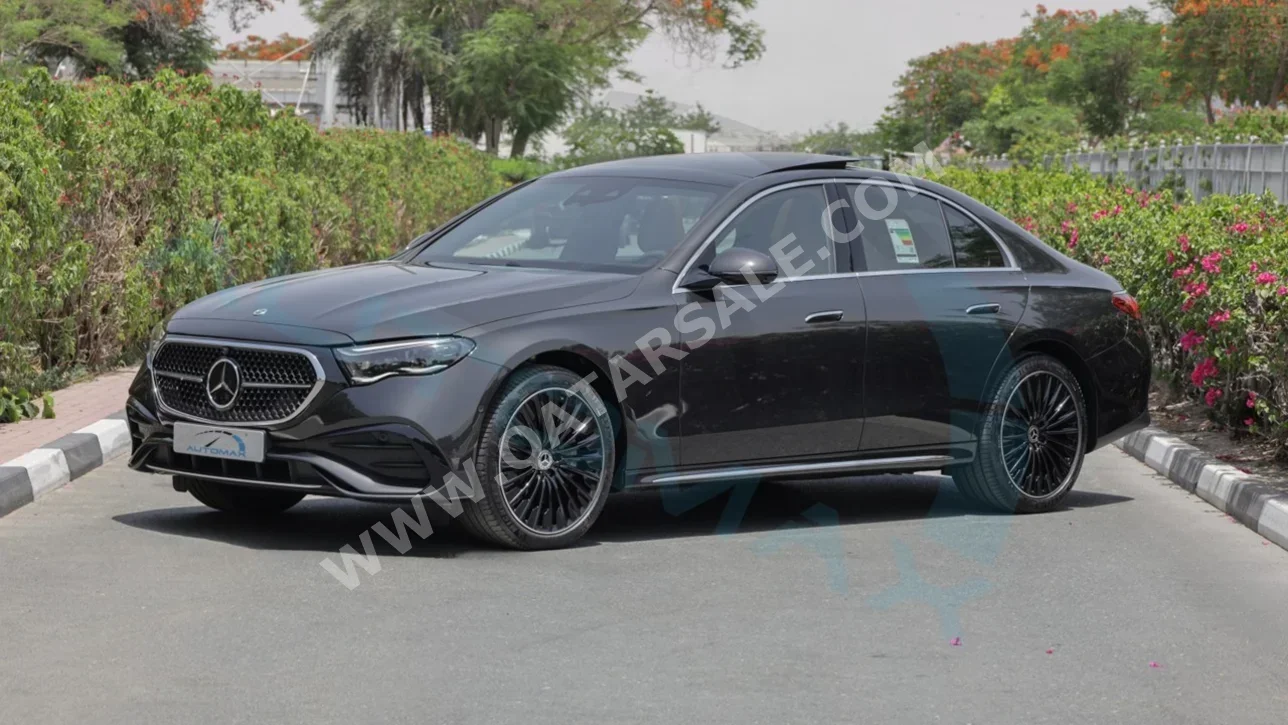 مرسيدس - بنز  اي - كلاس  300 AMG  2026  اوتوماتيك  0 كم  4 سلندر  دفع خلفي  سيدان  رمادي غامق  تحت الضمان