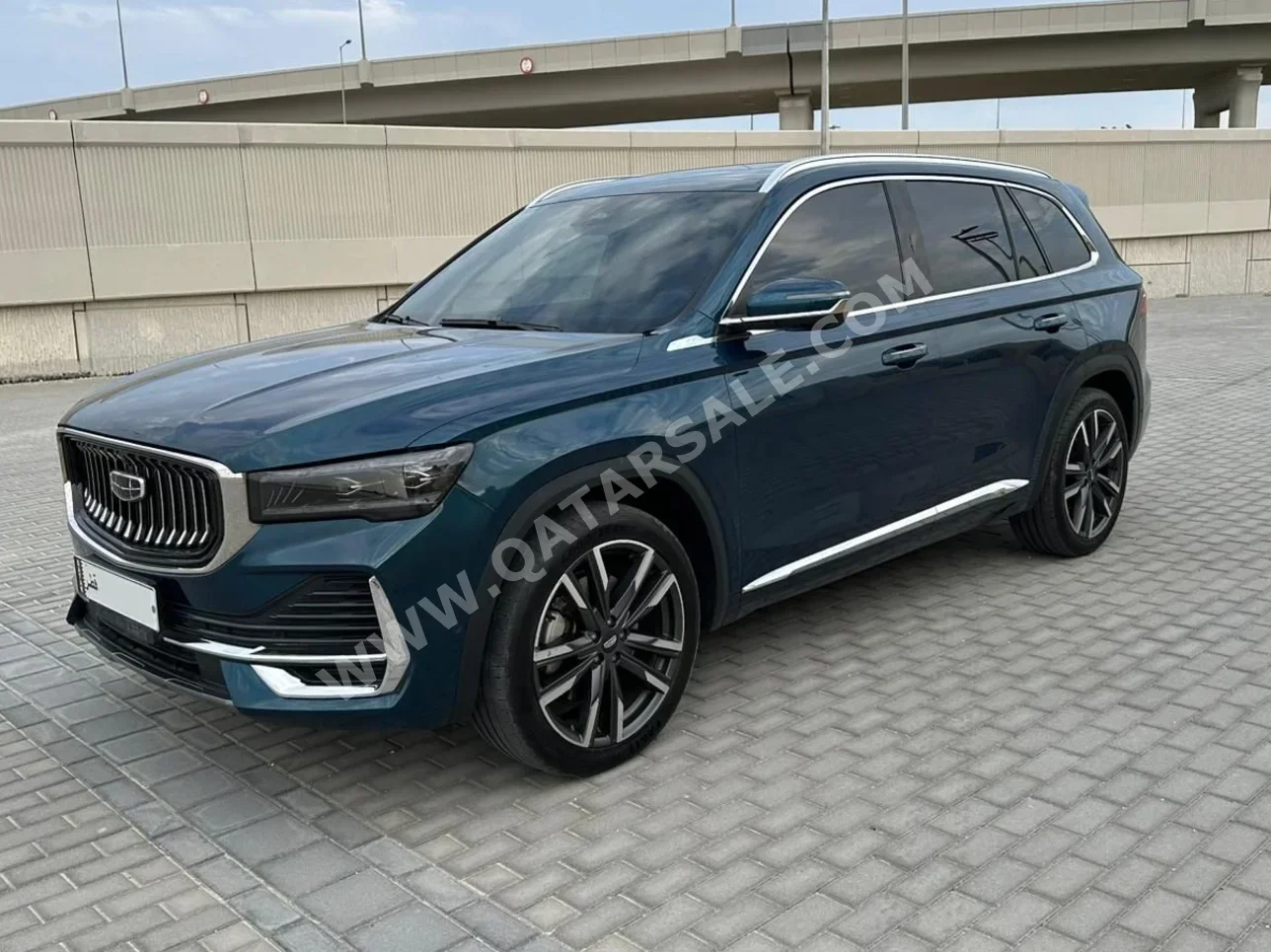 Geely  Monjaro  Luxury  2023  Automatic  16,000 Km  4 Cylinder  Four Wheel Drive (4WD)  SUV  Dark Blue  With Warranty