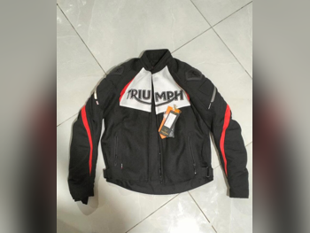 اكسسوارات الدراجات / ملابس سترة, جاكيت وهودي