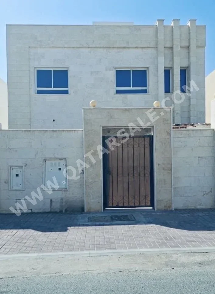 سكن عائلي  - غير مفروشة  - الظعاين  - أم قرن  - 5 غرف نوم