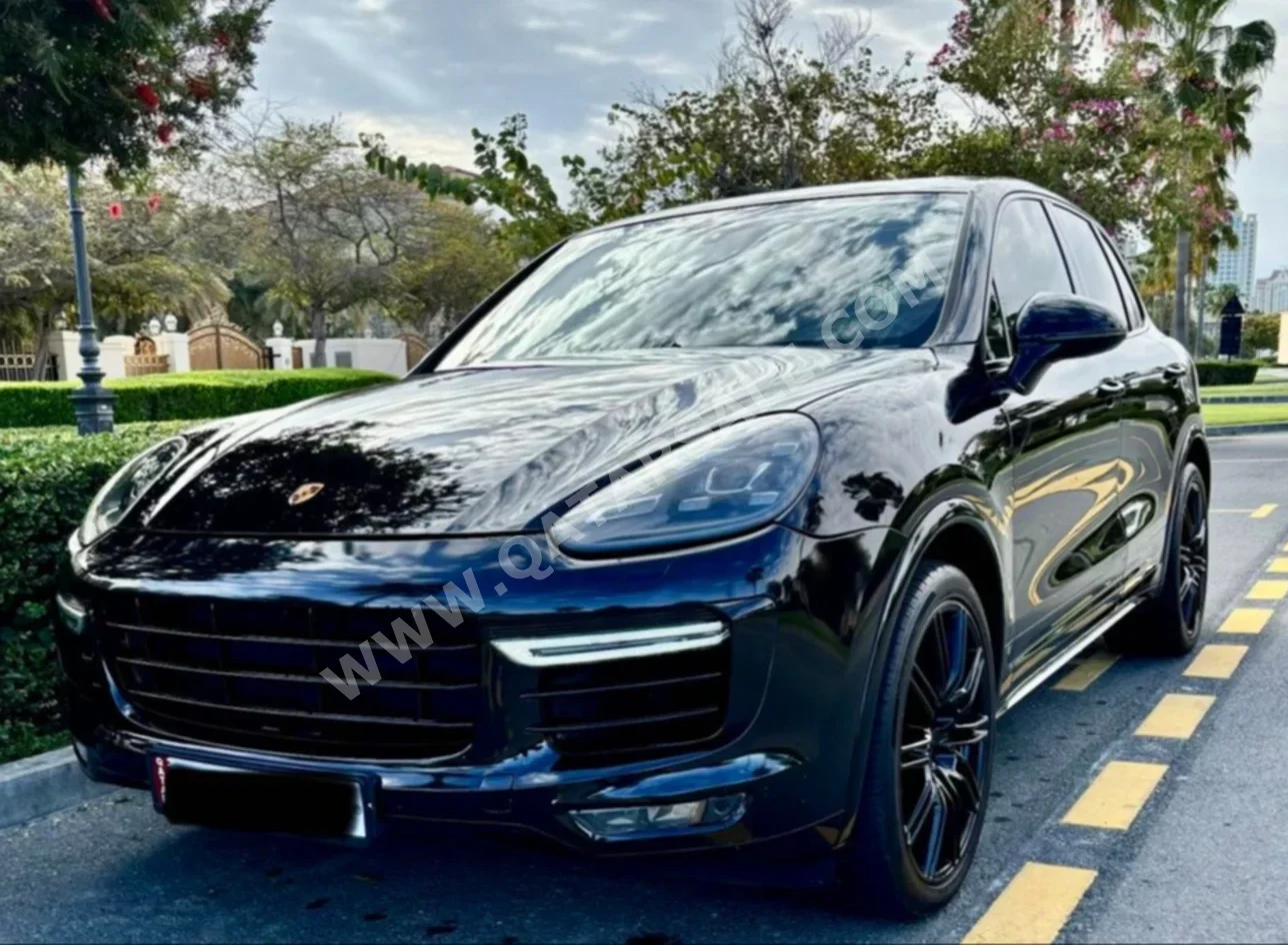 Porsche  Cayenne  Turbo  2015  Automatic  170,000 Km  8 Cylinder  Four Wheel Drive (4WD)  SUV  Black