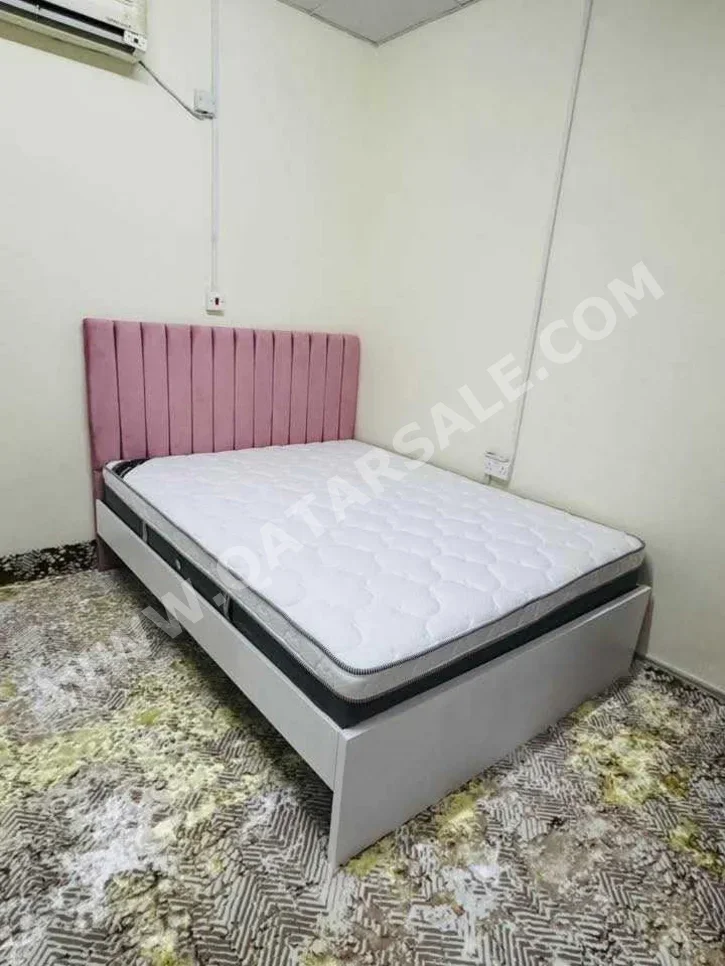 Beds - Lifestyle  - Queen  - Pink  - Mattress Included