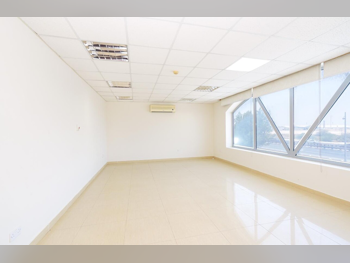 مكاتب تجارية - غير مفروشة  - الدوحة  - فريج النصر