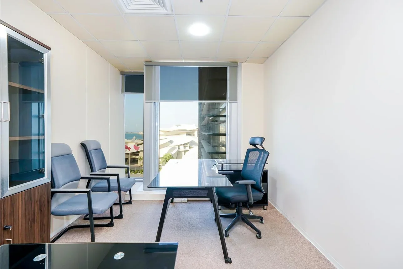 مكاتب تجارية - مفروشة بالكامل  - الدوحة  - السلطه