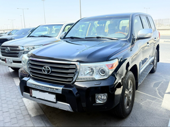 Toyota  Land Cruiser  GXR  2015  Automatic  312,000 Km  8 Cylinder  Four Wheel Drive (4WD)  SUV  Black