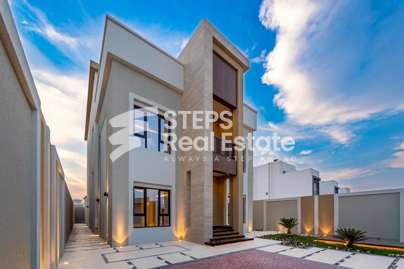 Family Residential  - Not Furnished  - Doha  - Nuaija  - 7 Bedrooms